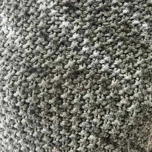 [M]Abercrombie & Fitch  Dark Gray Chunky Knit Turtleneck Sweater - Picture 2 of 9